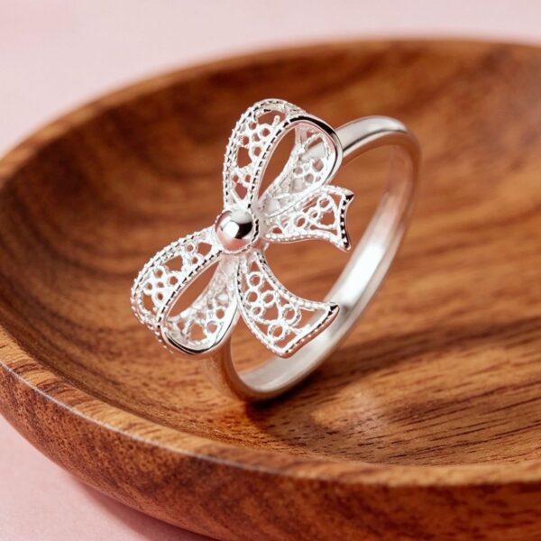 New High End Copper Lace Bow Ring Elegant Fashionable Small Scale Design Exquisite Wedding Gift Finger Ring Accessory Wholesale