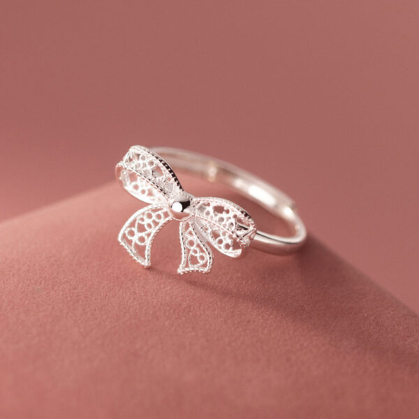 New High End Copper Lace Bow Ring Elegant Fashionable Small Scale Design Exquisite Wedding Gift Finger Ring Accessory Wholesale
